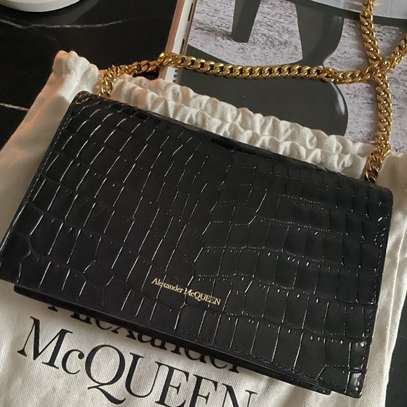 [SOLD] Authentic Alexander McQueen croc leather crossbody - Picture 5 of 7